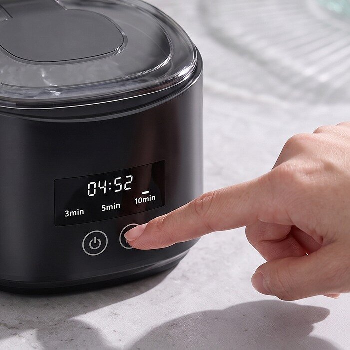 Choose your cycle in the DentaSonic ultrasonic cleaner